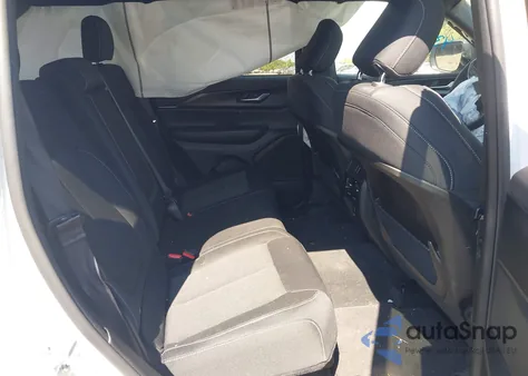 2025 Jeep Grand Cherokee Laredo X 4X4 из США, поврежденный, VIN 1C4RJHAG2SC294792